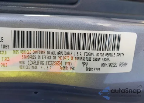 2014 Jeep Grand Cherokee Laredo из США, поврежденный, VIN 1C4RJFAG1EC329654